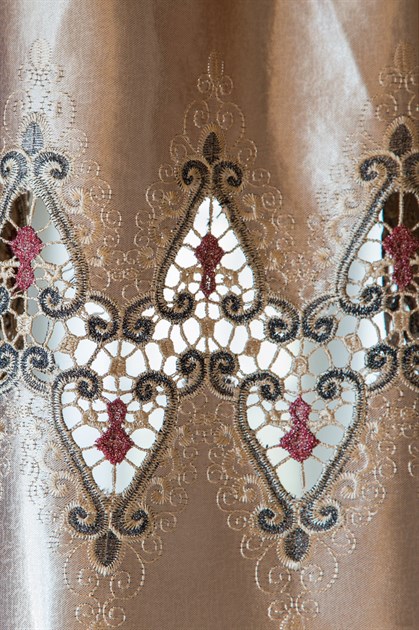 Picture of Embroidery Faux Silk - Champagne