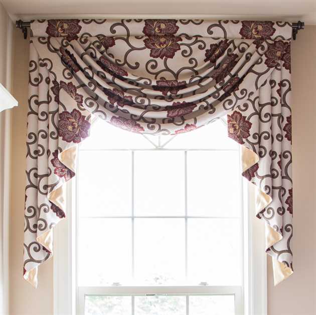 Picture of Peony On Vine Valance Only