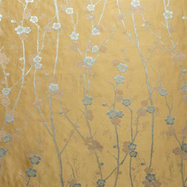 Picture of Plum Blossom - Yellow Gold